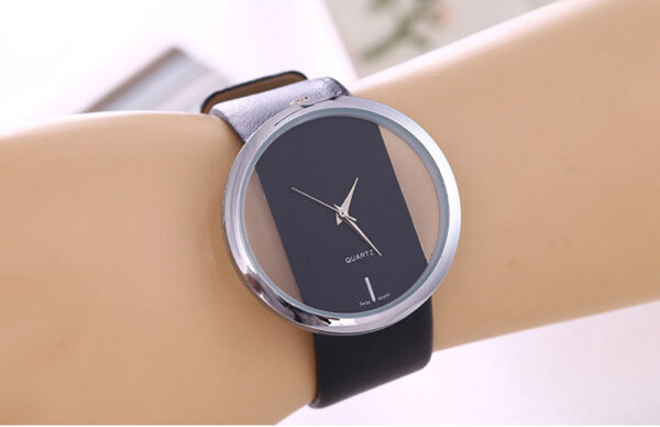 Transparent hollow personality ladies watch - Image 4