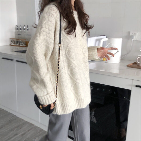 Ladies loose round neck sweater - Image 4