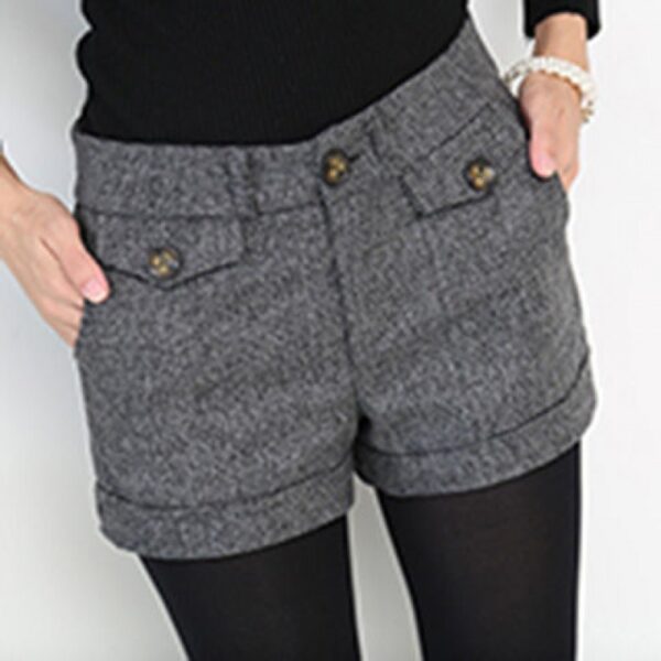 Ladies thick plaid suit casual woolen shorts